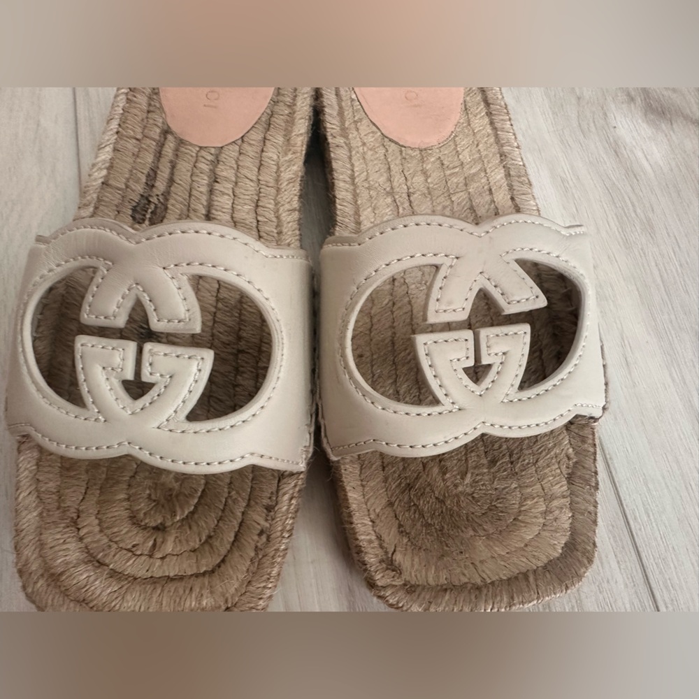 Gucci Beige Espadrille Slides / or best offer